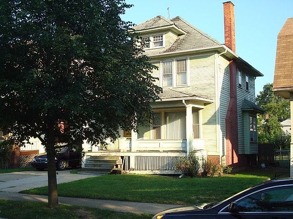 2nd image of 206 Rhode Island St