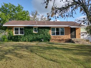 701 E Tate St, Burnet, TX 78611