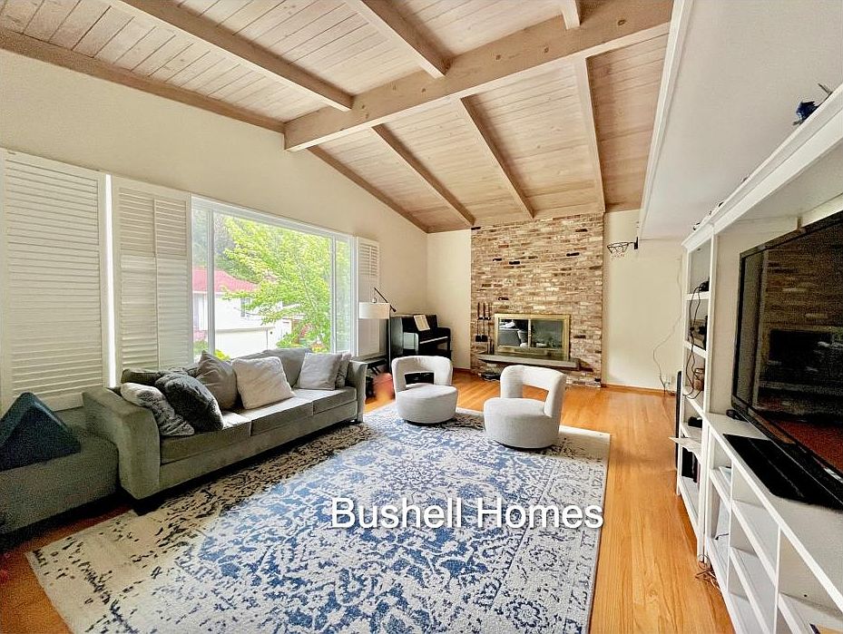 1st image of 351 N Almenar Dr