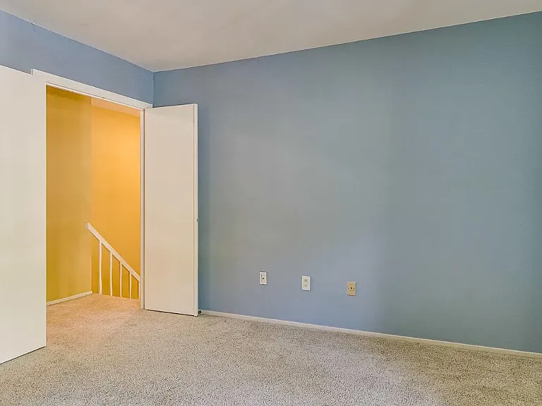2210 Glencourse Ln — Photo 17