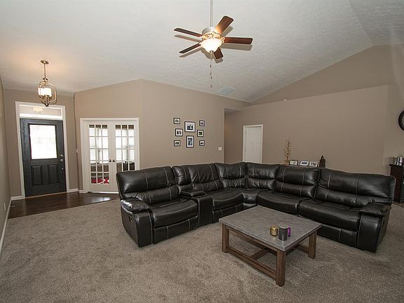 3rd image of 4300 Argyle Dr