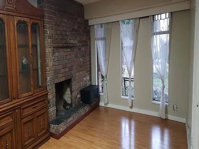 2 bed, 1100 sqft, $1,900 — Photo 2