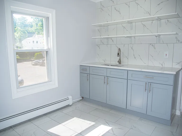 3230 Lexington Ave #13 — Photo 5
