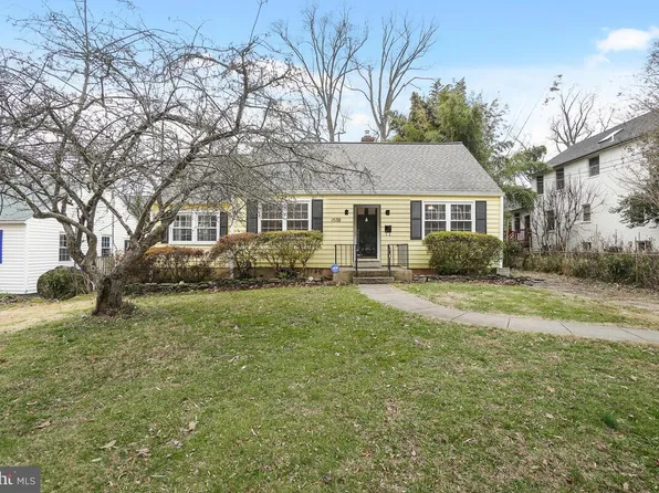 9510 Page Ave, Bethesda, MD 20814