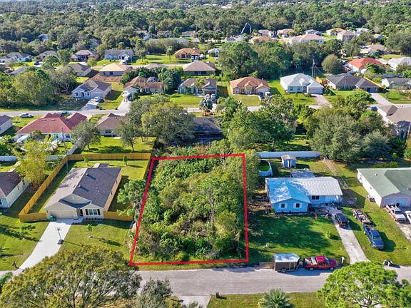 3rd image of 1774 SW Cecelia Ln