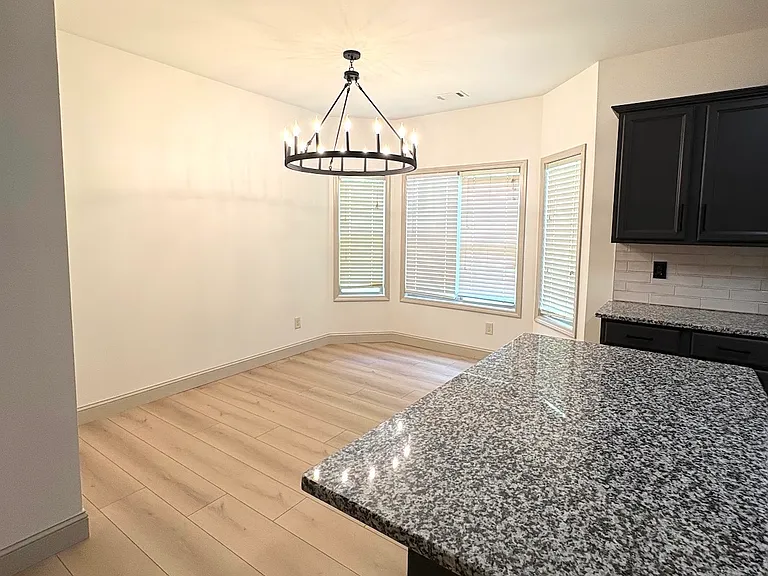 1244 Saint James Pl — Photo 12