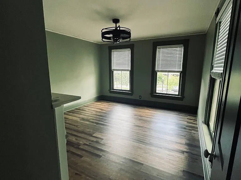 833 Campbell Ave #2 — Photo 6