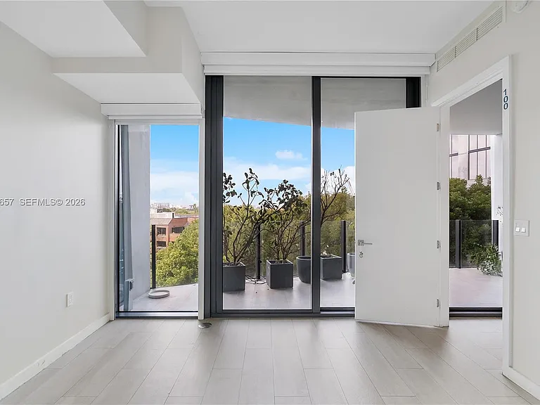 2831 S Bayshore Dr #707 — Photo 23