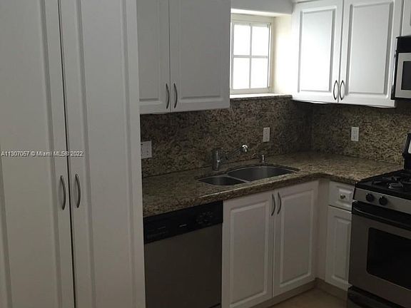4th image of 1135 92nd St #104