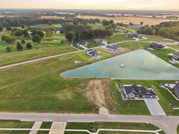 58 Augusta National Dr, Effingham, IL 62401