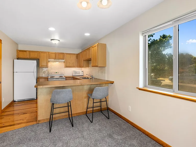 4006 Broadwater Ct — Photo 10