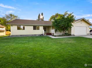 19174 Lakeview Dr NW, Soap Lake, WA 98851