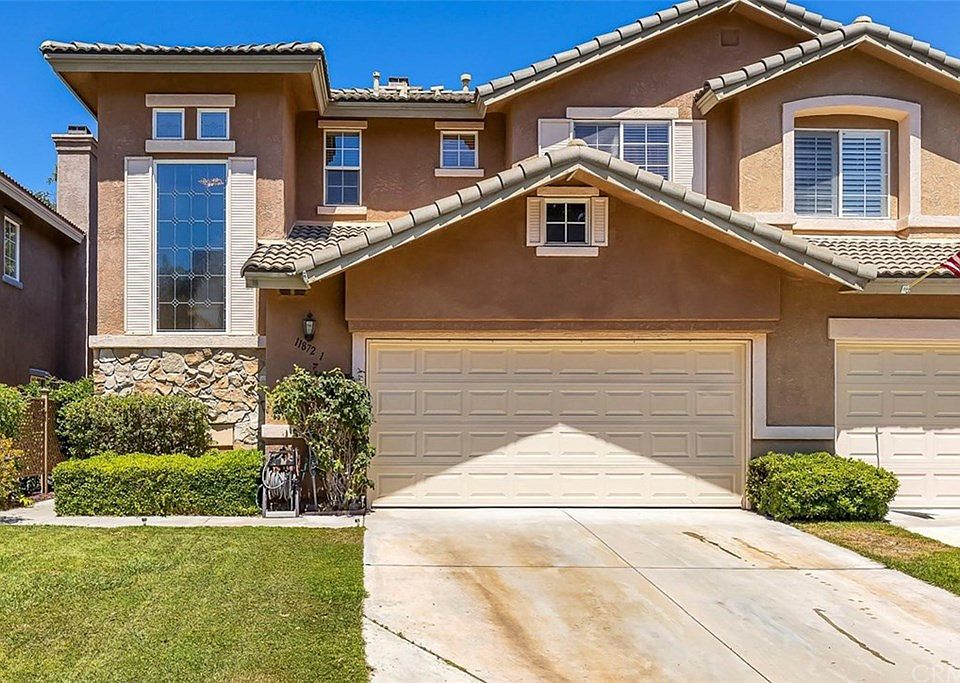 1st image of 11872 Cypress Canyon Rd Unit 1