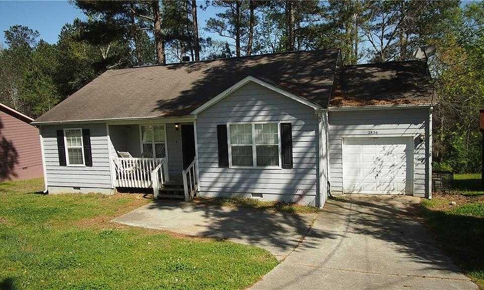 2nd image of 2826 Maple Grove Dr