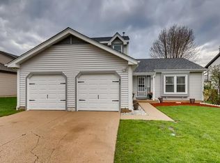 153 Abbeywood Cir, Streamwood, IL