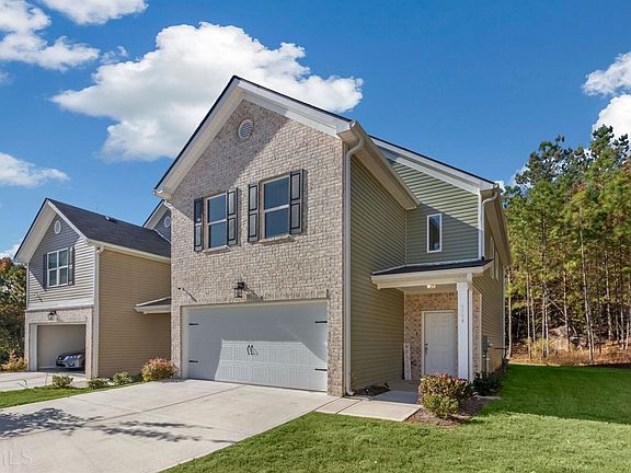 3rd image of 6194 Lake Rock Ln