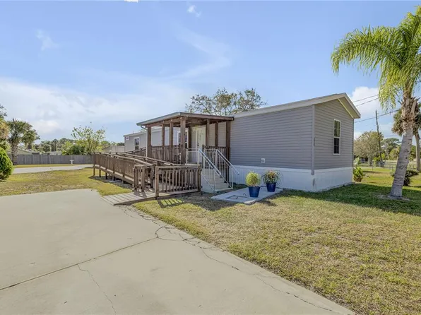 218 Volco Rd, Edgewater, FL 32141