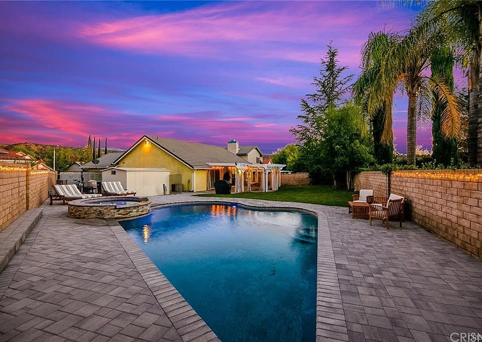 2nd image of 25531 Norfork Pl