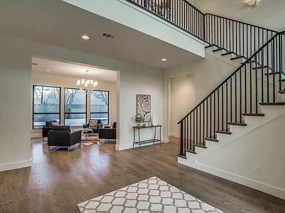 3rd image of 5809 Melshire Dr