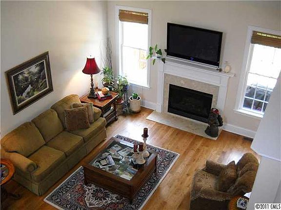 4th image of 1469 Saint Annes Ct