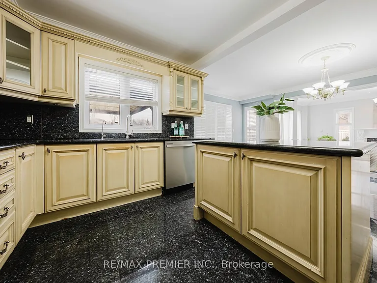 16 Saint Michele Pl #UPPER — Photo 18