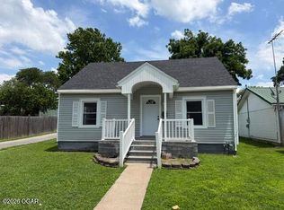 1416 Forest St, Carthage, MO 64836