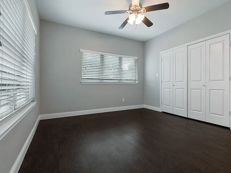 2832 Forest Park Blvd — Photo 7