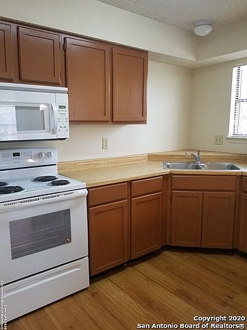 2nd image of 6345 Queens Castle APT 2
