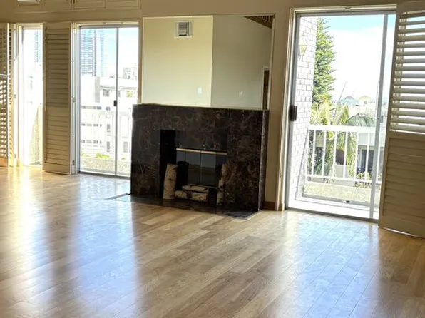 10465 Eastborne Ave APT 301, Los Angeles, CA 90024