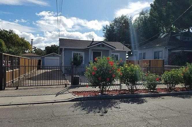 1st image of 310 S Buena Vista Ave