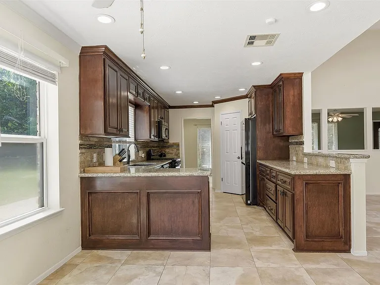 3807 Glenwood Springs Dr — Photo 13