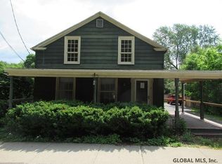 16 Chatham St, Kinderhook, NY 12106