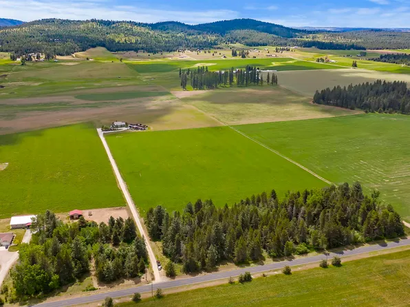 5043B W Glen Grove Staley Rd, Deer Park, WA 99006