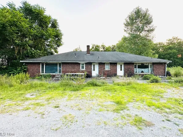 484 Brookfield Ave, Masury, OH 44438