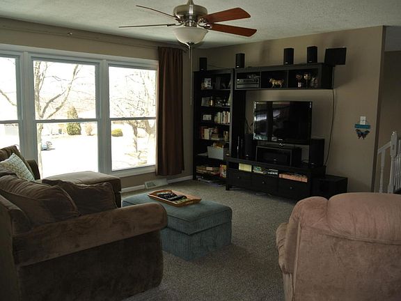 4th image of 1718 Lenora Ter NW