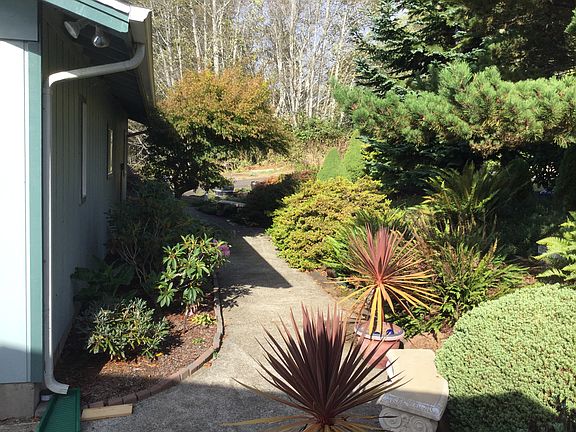 5th image of 14060 NW Alika Dr