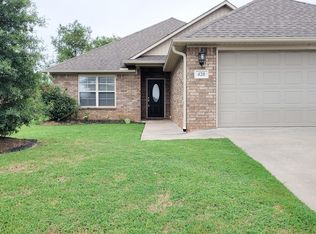 420 Ridge Point Dr, Fort Smith, AR 72908