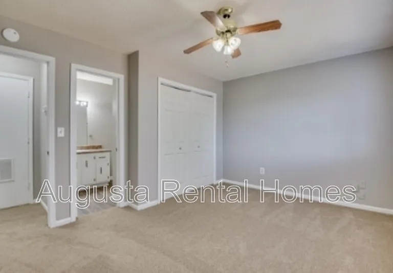 2449C Jennings Rd — Photo 13