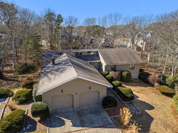10 Aspen Lane, North Falmouth, MA 02556