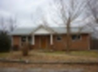 2935 Parthenon Dr, De Soto, MO 63020