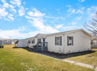 227 Suffield Dr, Erie, MI 48133