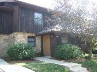 2305 E Winding Brook Cir, Bloomington, IN 47401