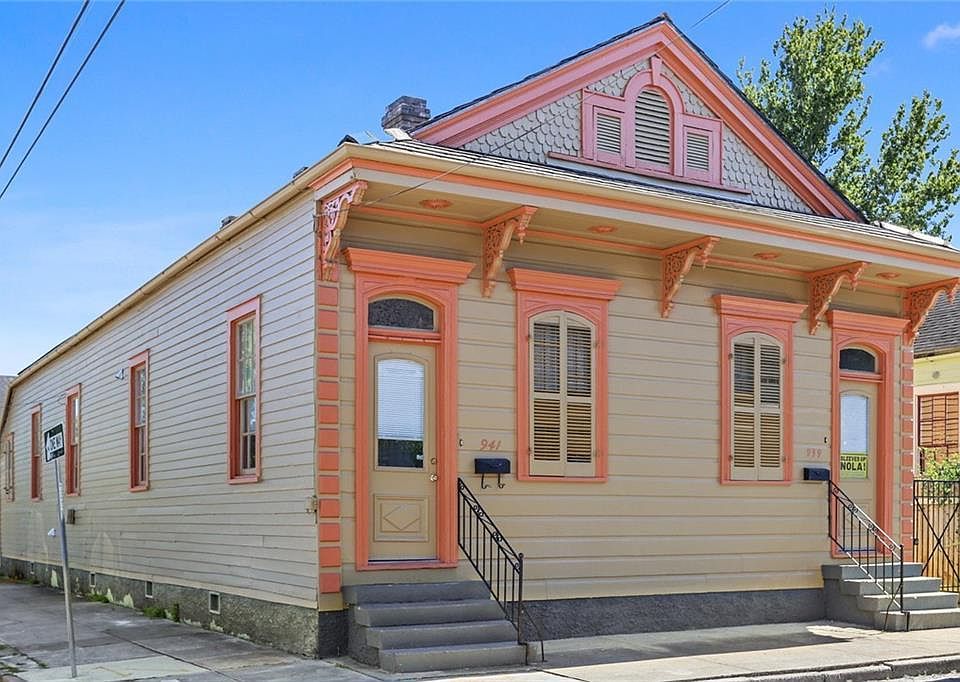 1st image of 941 France St
