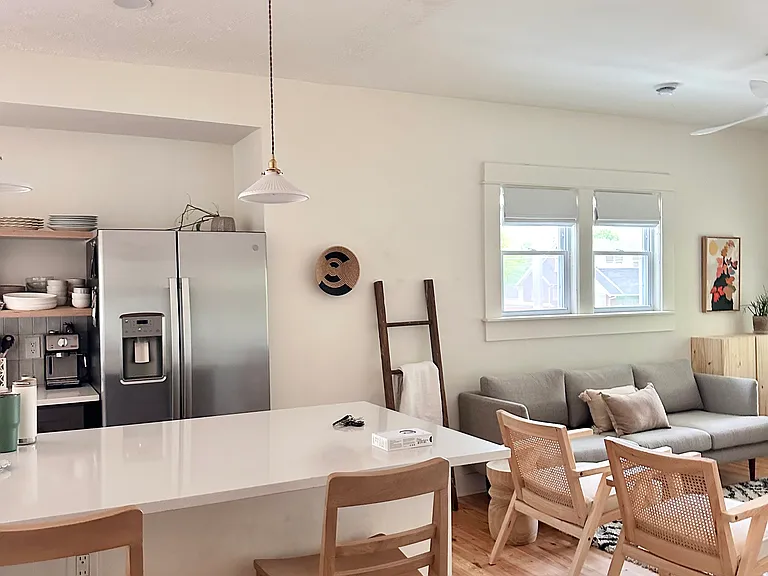 4008 W Broadway — Photo 19