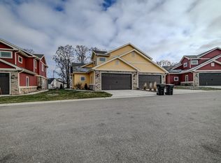 6666 Church Hill Ct #6666, Deforest, WI 53532