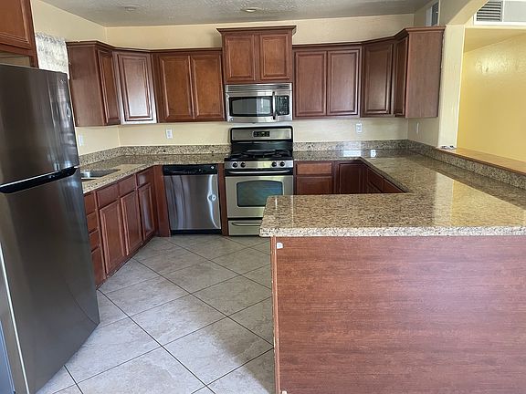 2nd image of 477 E Meadow Ln
