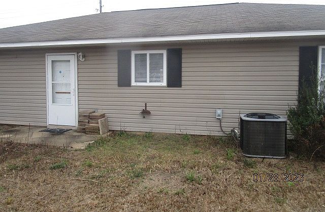 2nd image of 357 S 1st St