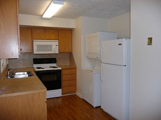 1st image of 1416 Meadow Ave APT 4