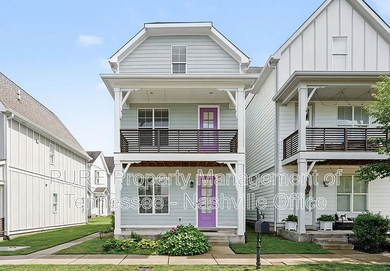 729 Cottage Park Dr — Photo 1