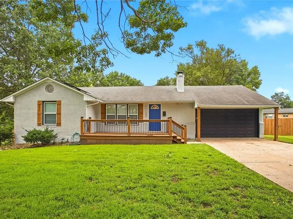12007 E 48th St S, Independence, MO 64055